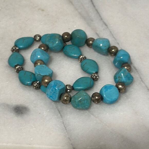 Turquoise Beaded Bracelet Set - Picture 8 of 8